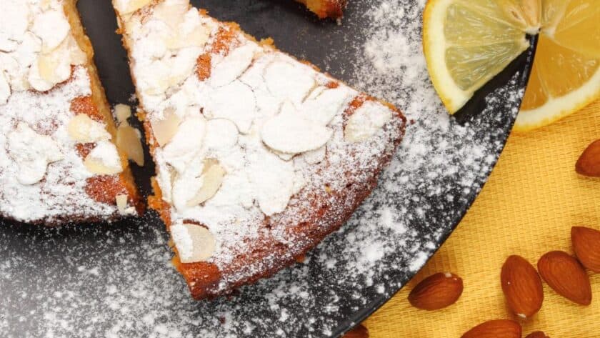 Nigella's Lemon Polenta Cake